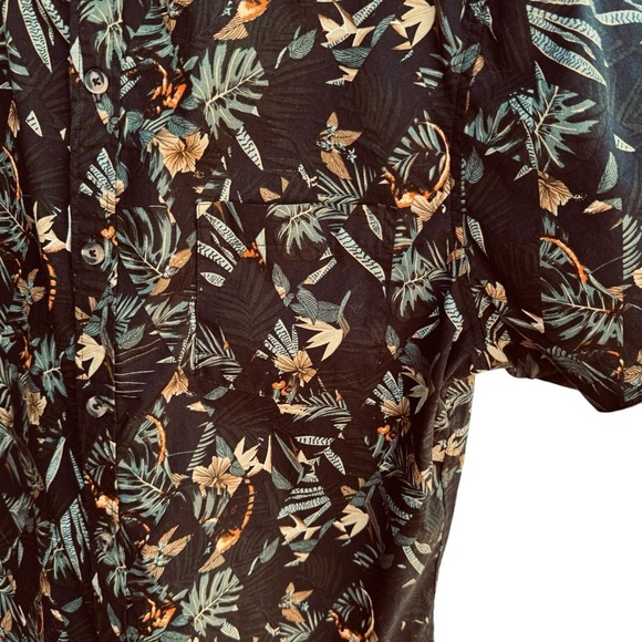 Craft+Flow Voyage Black Tropical button down collared shirt Men's Small - Picture 7 of 7